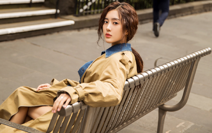 为何高铁F座如此受欢迎？这些“黑科技”让它与众不同